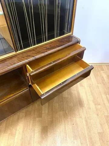 Meuble de style mid-century avec partie supérieure, conçu par Bohumil Landsman pour Jitona, design tchèque, années 1960