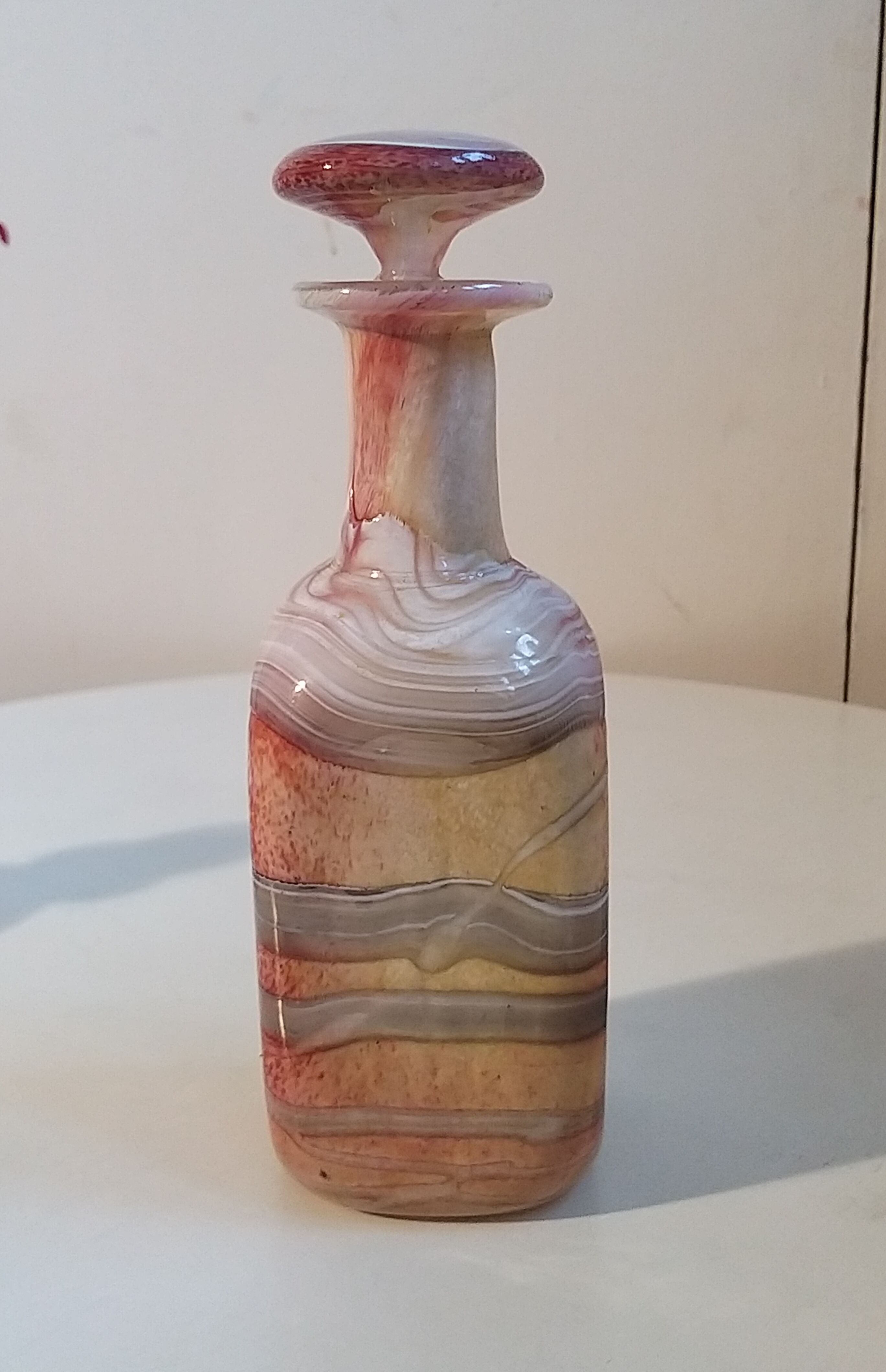 Murano's hand-blown glass carafe multilayered with its cap. 1960/1970.
