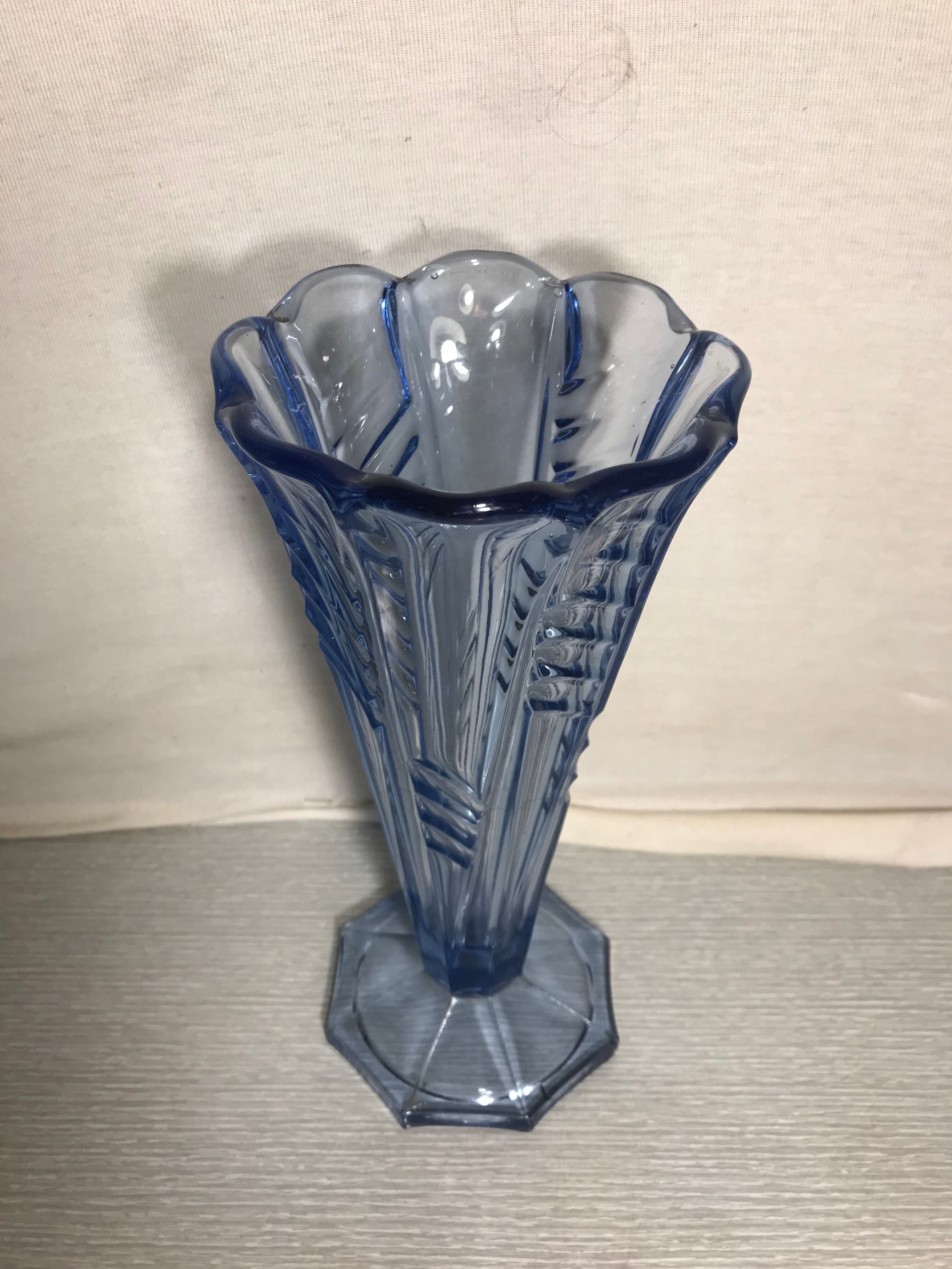 Ancient art deco vase 30