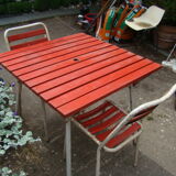 Garden table and two vintage canvas chairs 50/60
