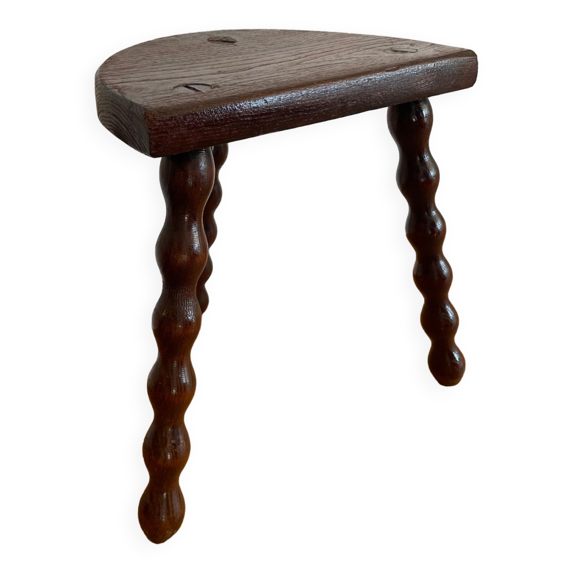 Ball foot tripod stool