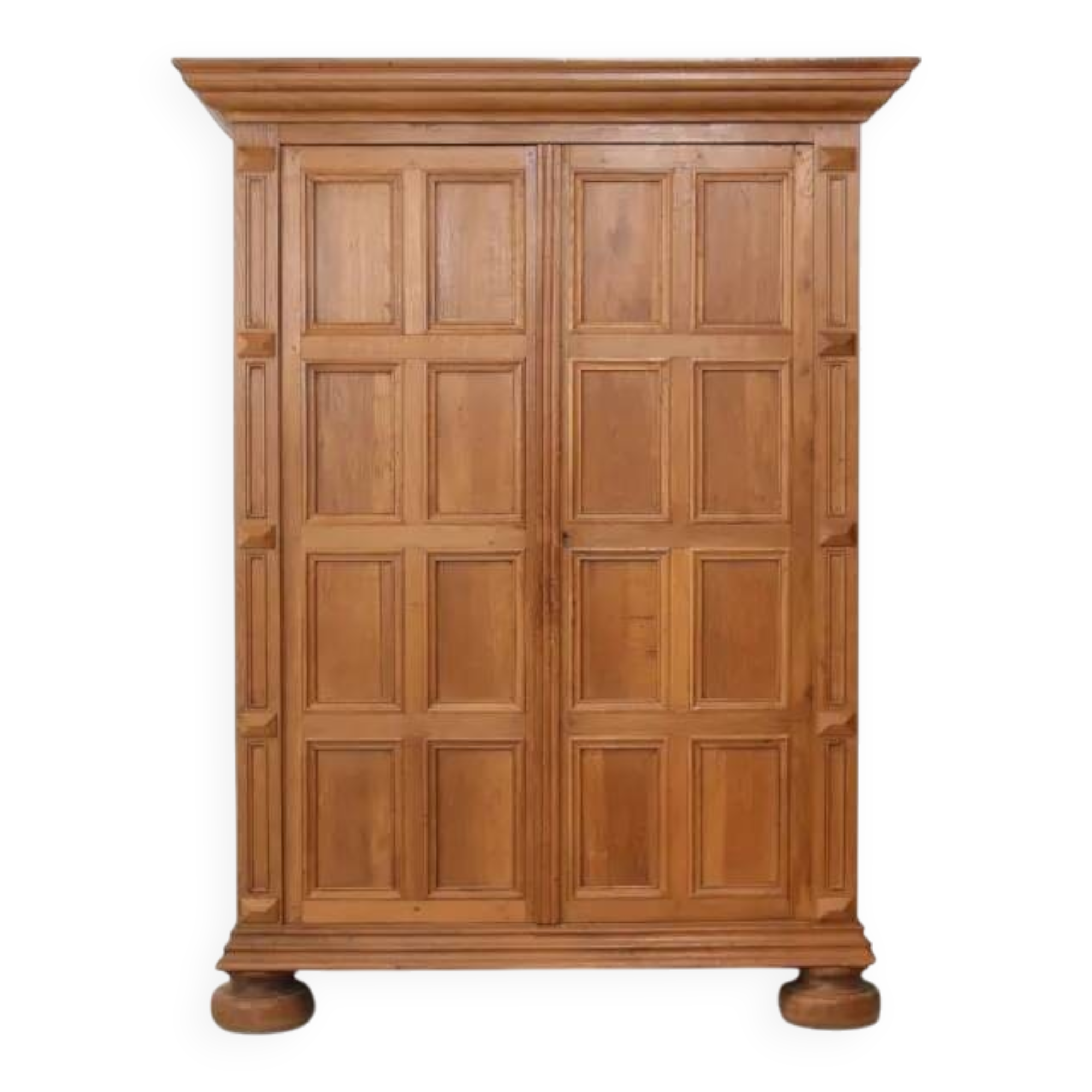 Armoire à panneaux en chêne antique du XIXe siècle