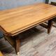 Table de salle a manger époque Art Déco en acajou blond vers 1950