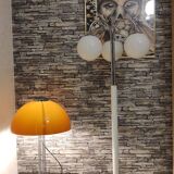 Floor lamp with tulip base and cascading globe 1980