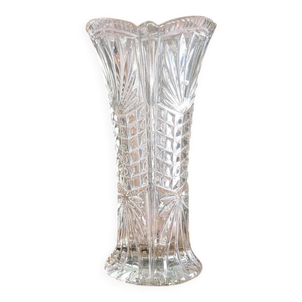 Vase en verre ciselé