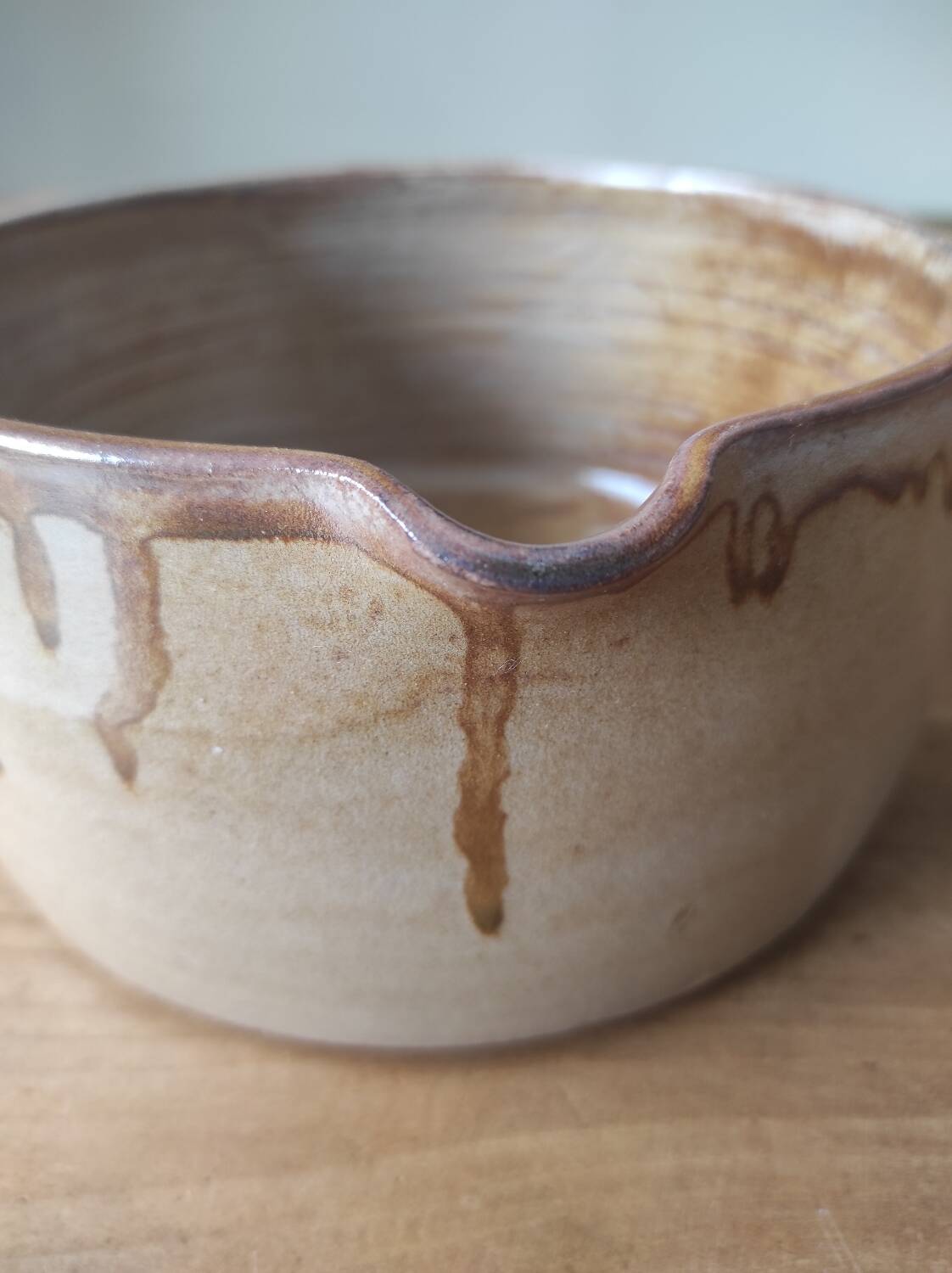 Glazed stoneware fondue pot