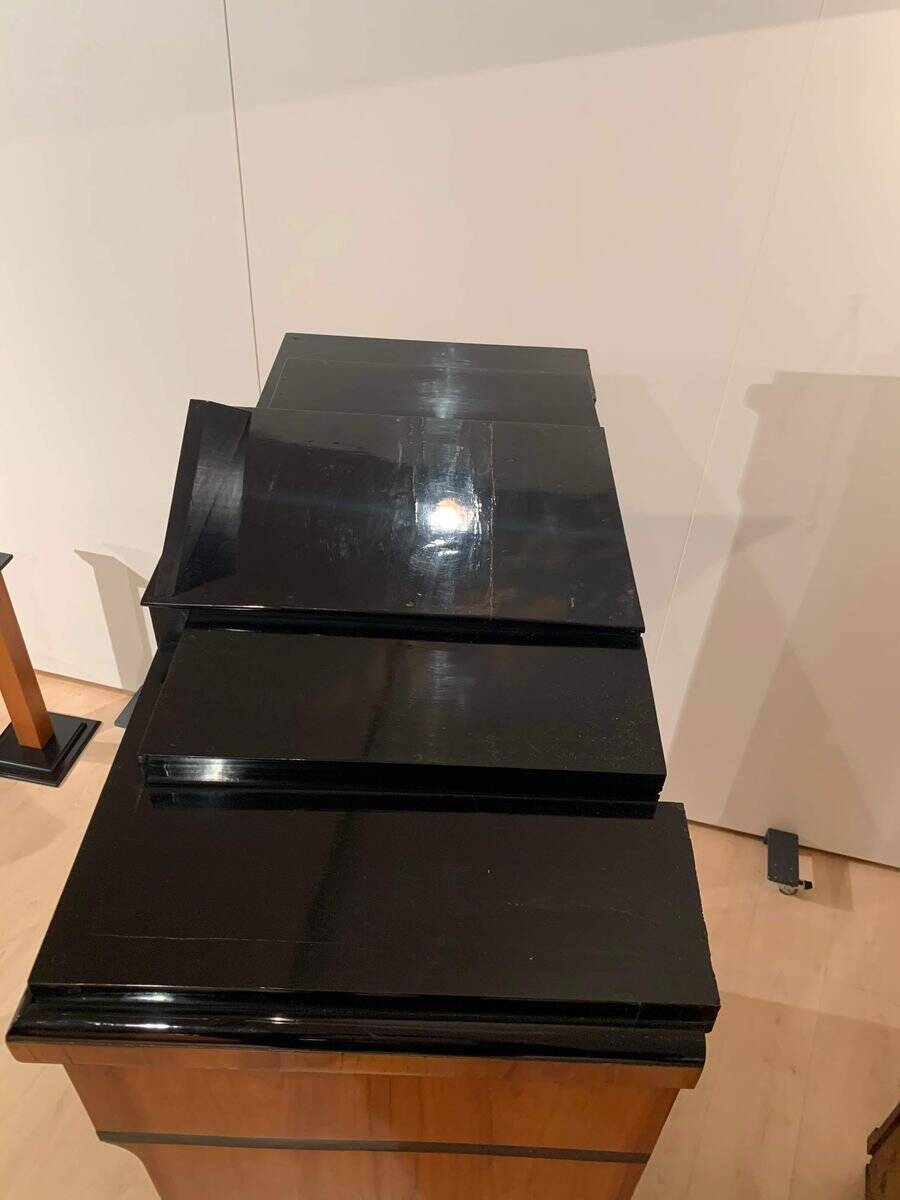 Biedermeier Secretaire in Cherry Veneer, South Germany, 1820s