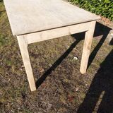 Table en pin massif 2m