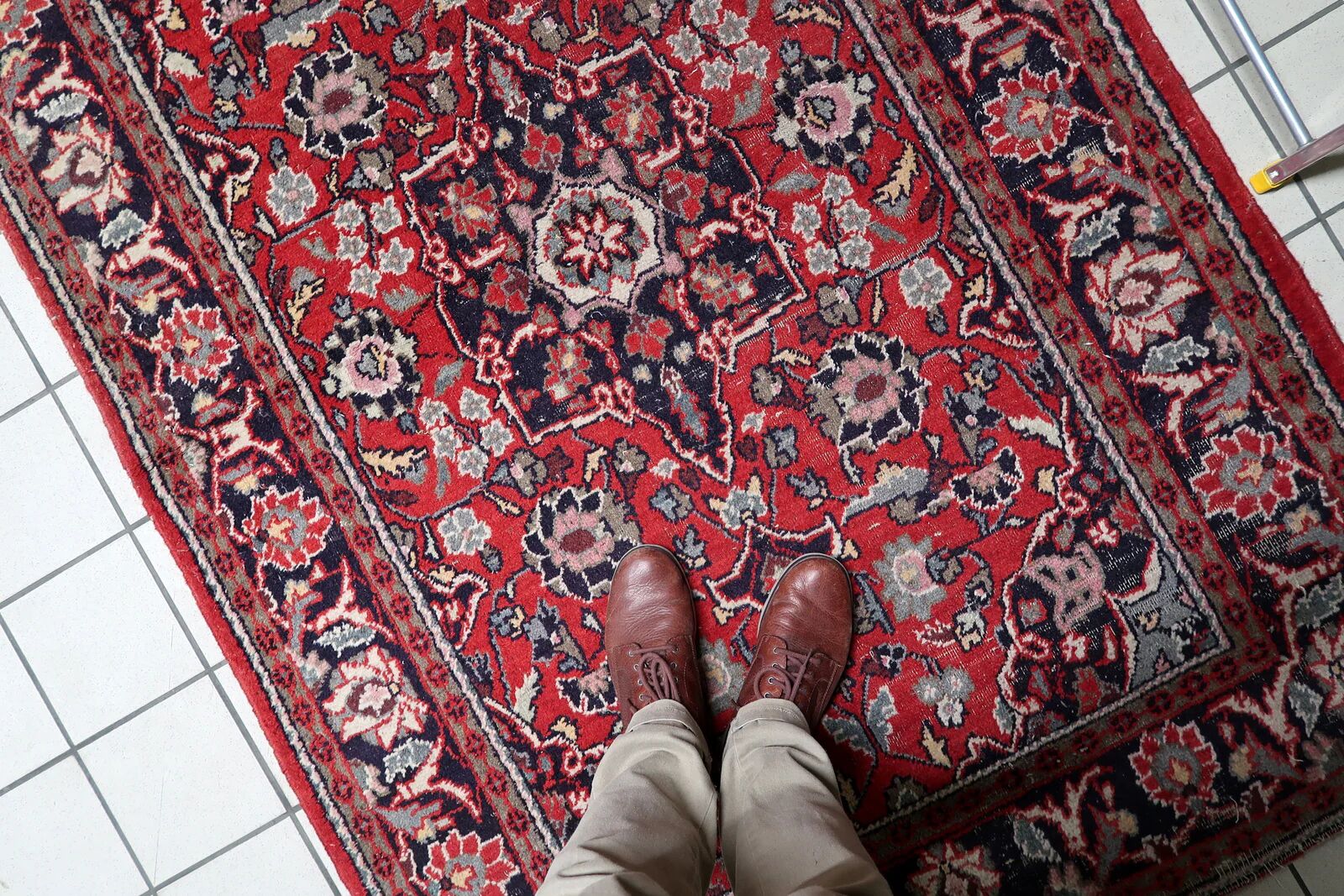 Handmade vintage Persian Hamadan rug 132cm x 196cm, 1950s
