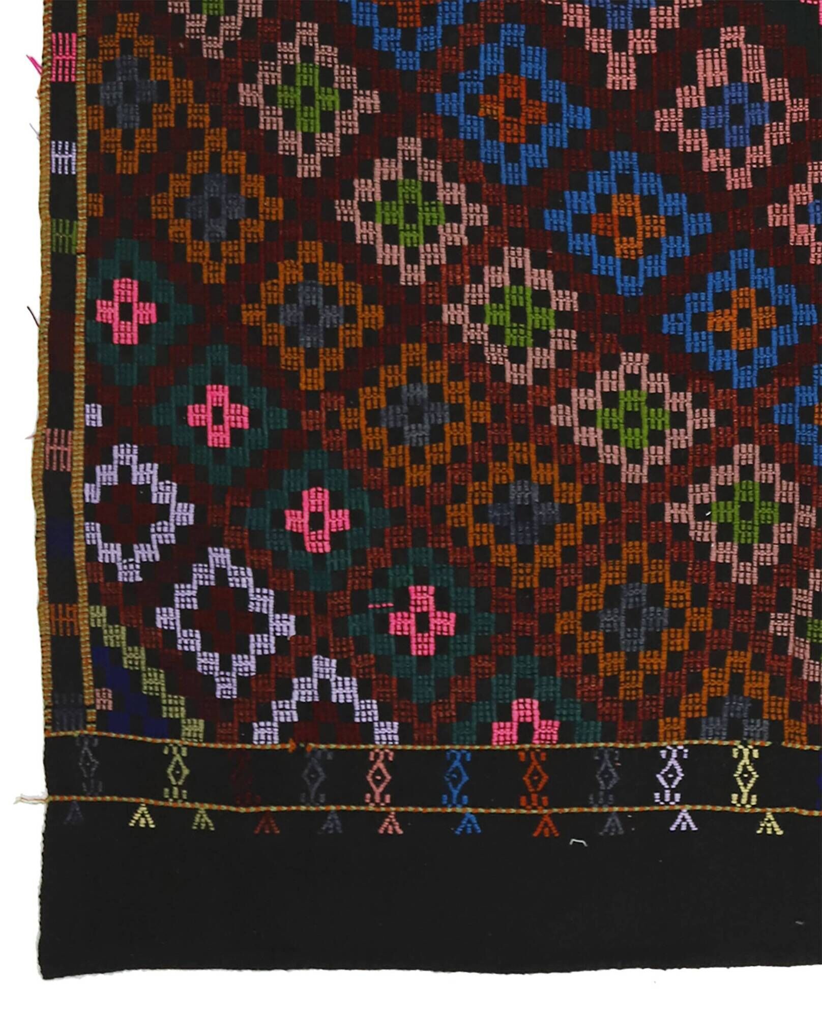 Large vintage Turkish kilim, graphic blue and pink, 282 x 203 cm.