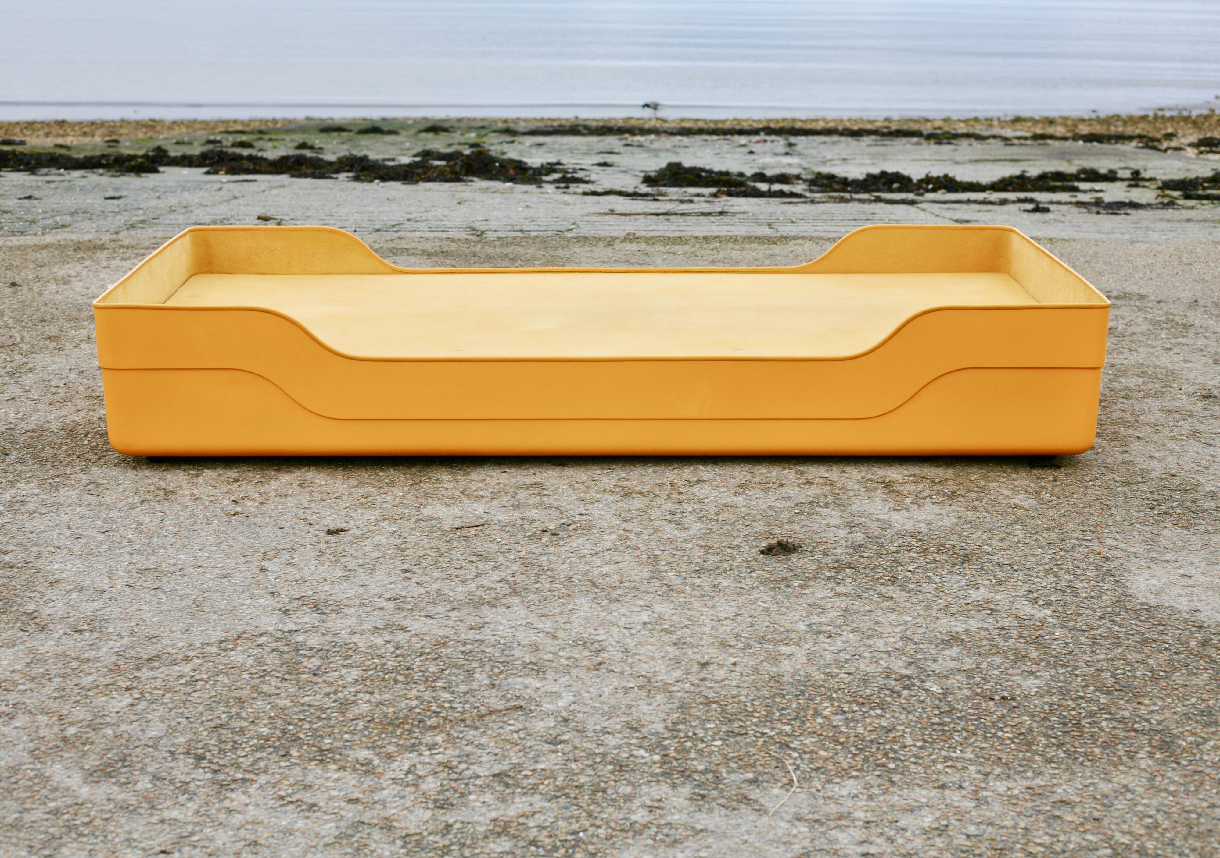 Ozoo bed, Marc Berthier, fiberglass, France, 1967
