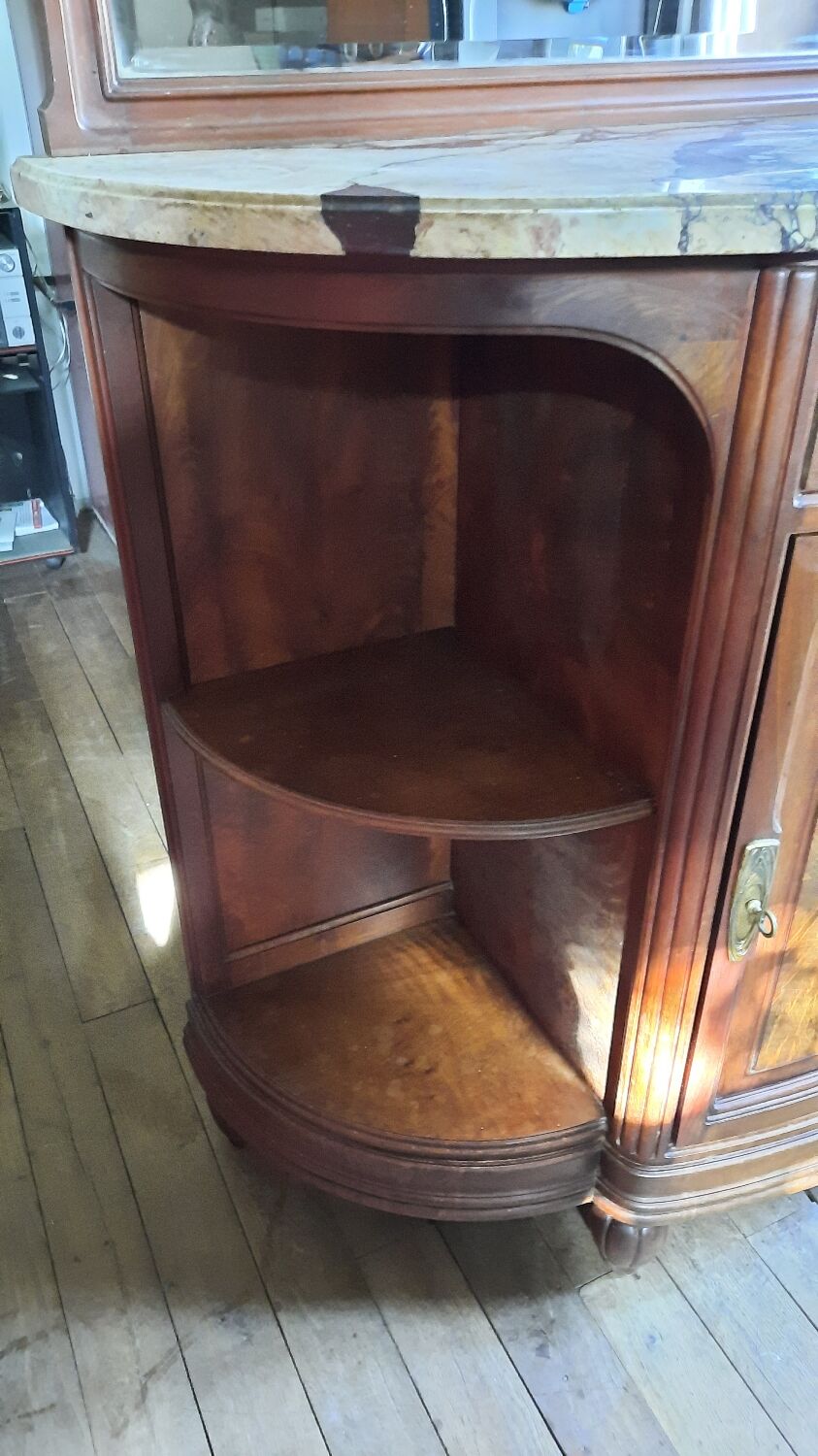 Buffet art nouveau