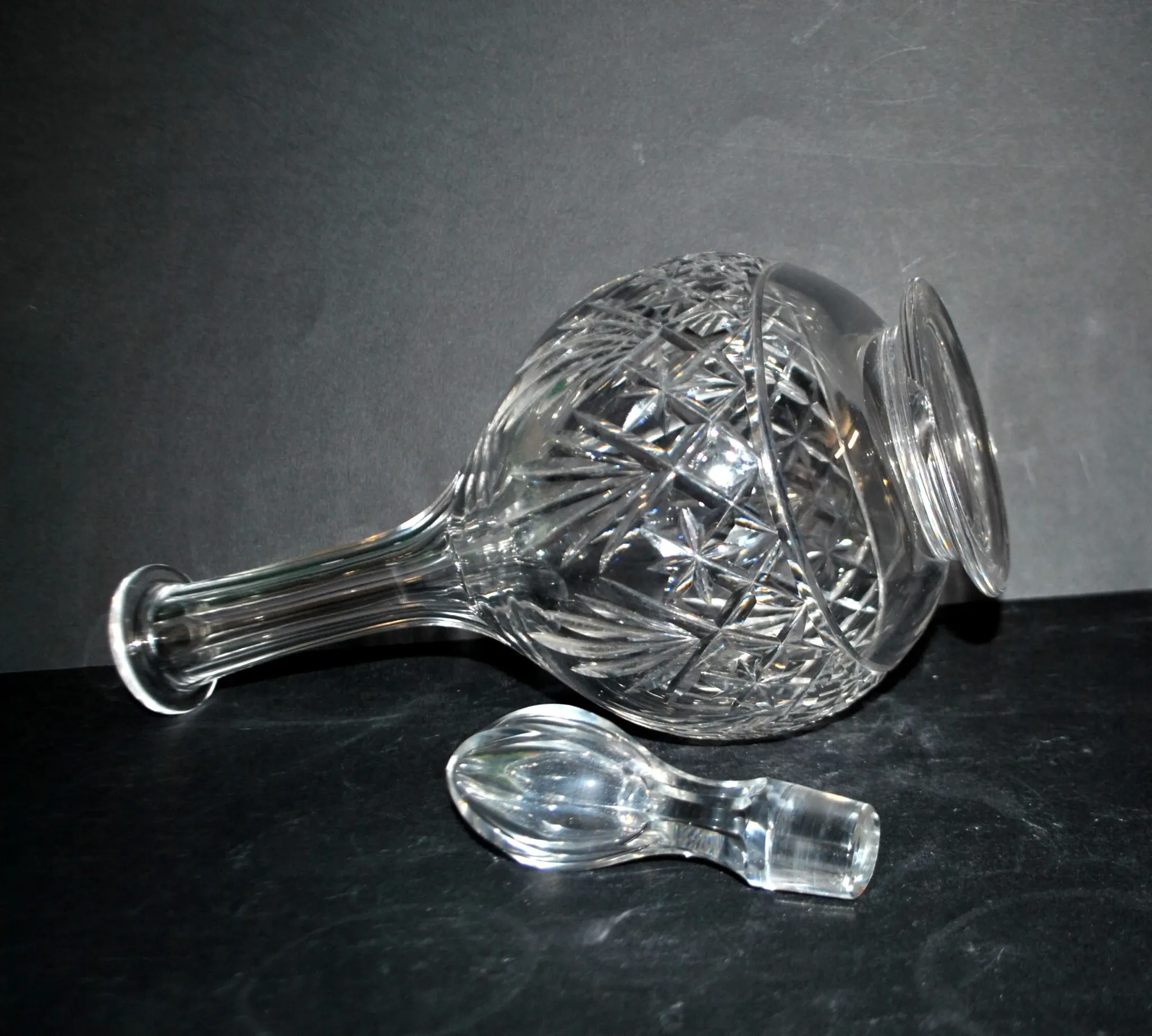 Cut crystal wine carafe Saint-Louis model VIC Massenet 1930 H34cm