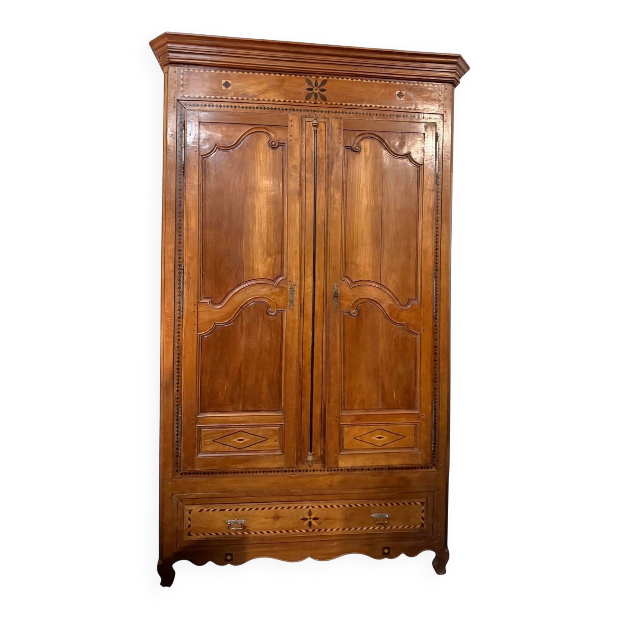 Armoire Saintongeaise avec porte latérale