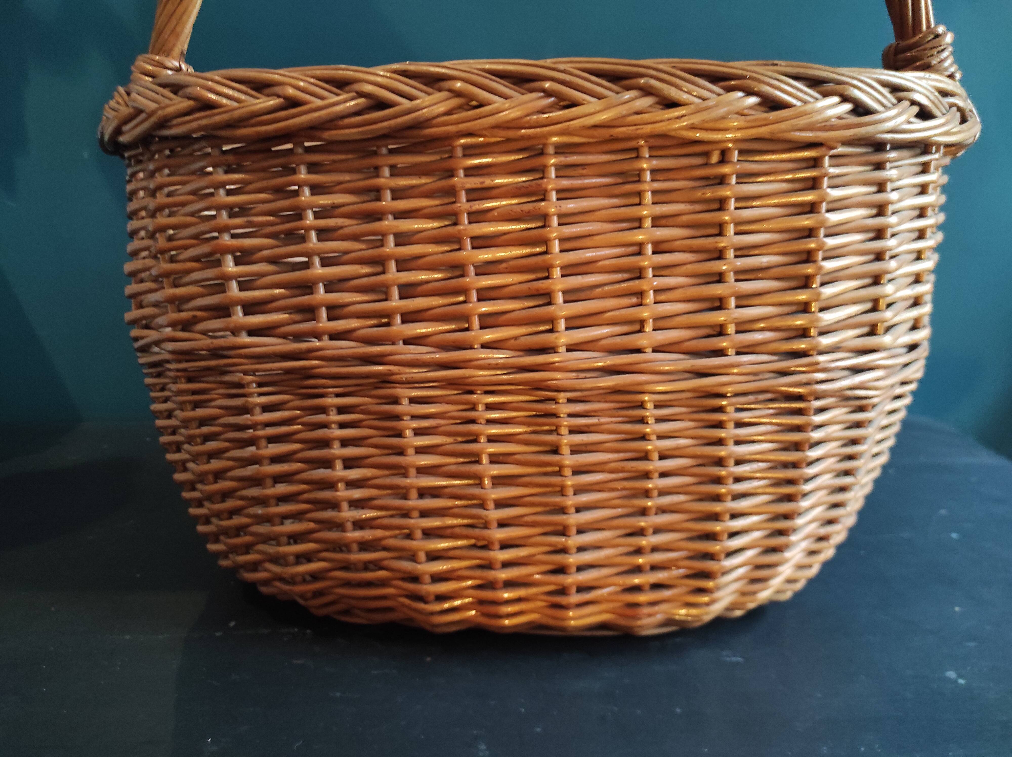 Vintage French oval basket