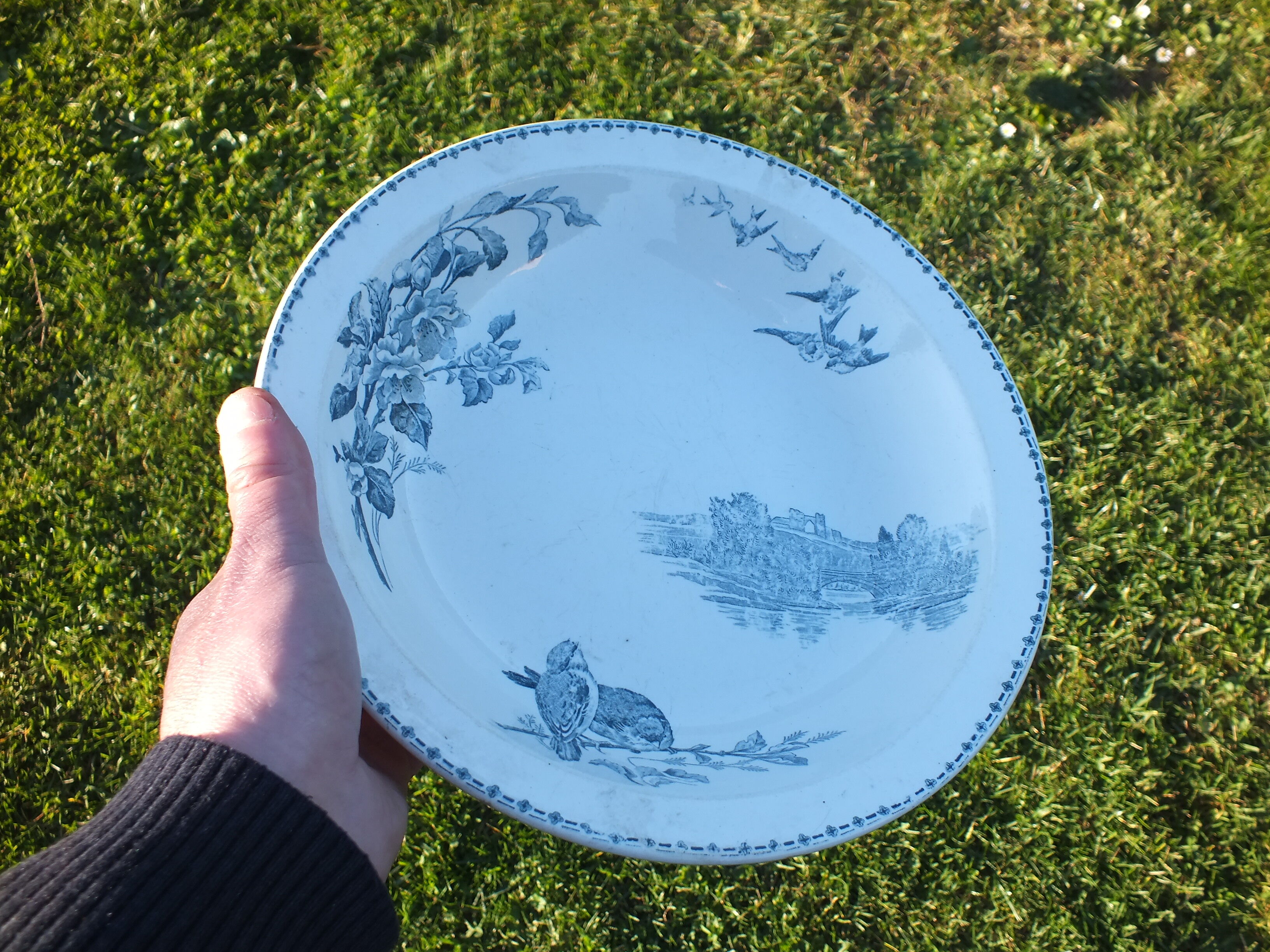 Hollow dish Longwy Country in Iron Earth