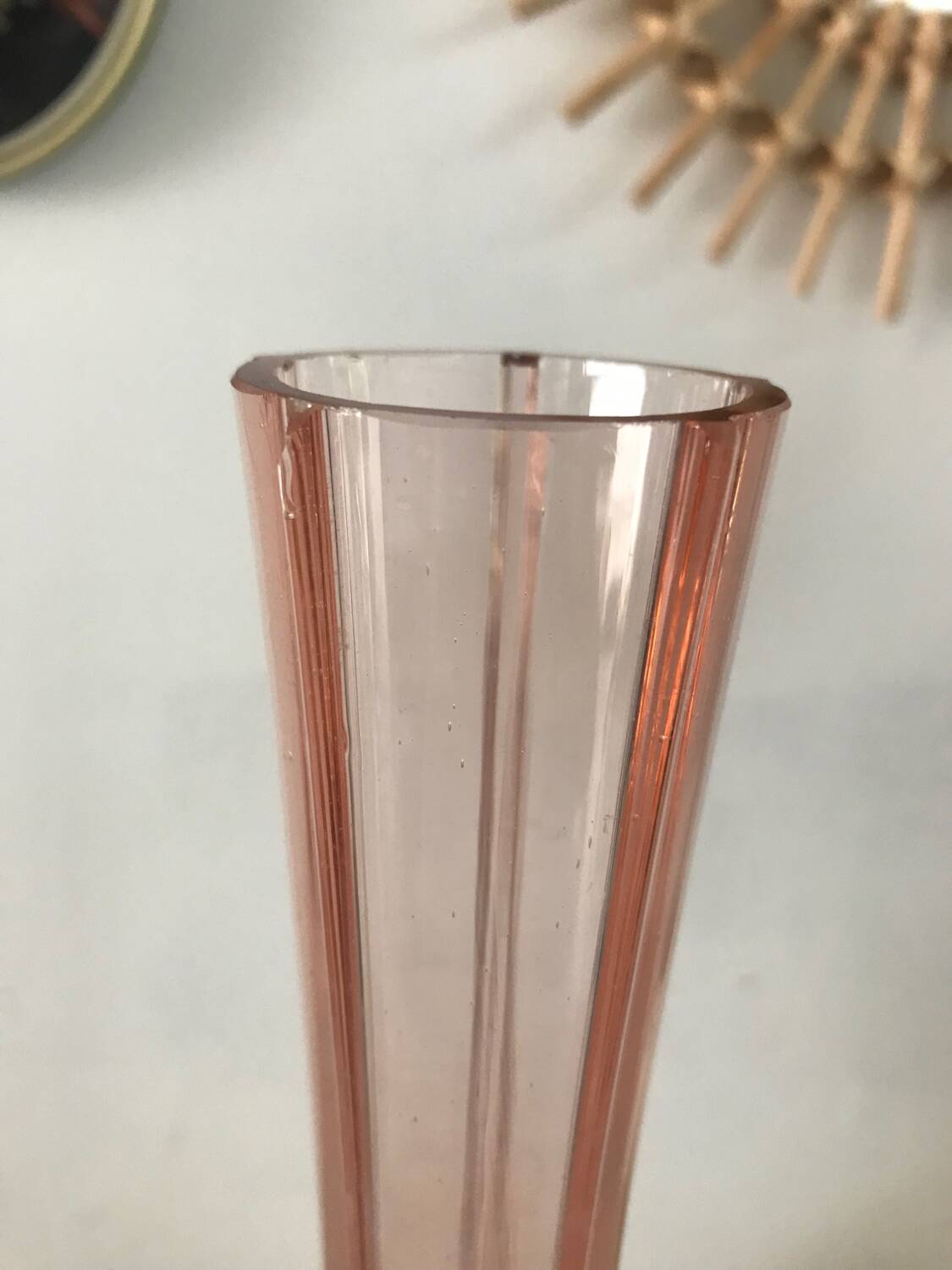 Large 50cm pink glass art deco soliflore