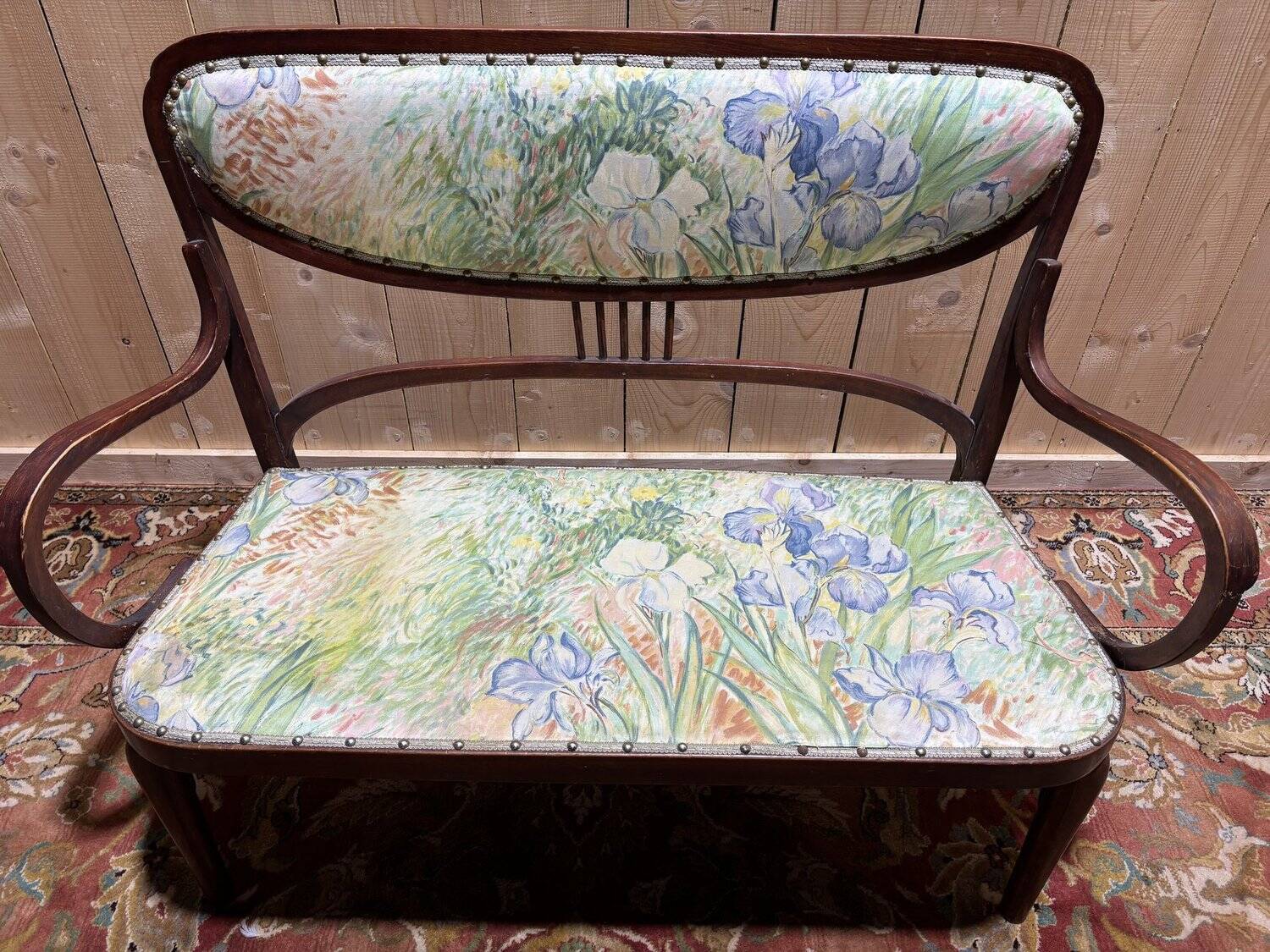 Thonet bench in mahogany