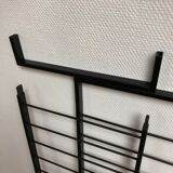 Wall-mounted sideboard