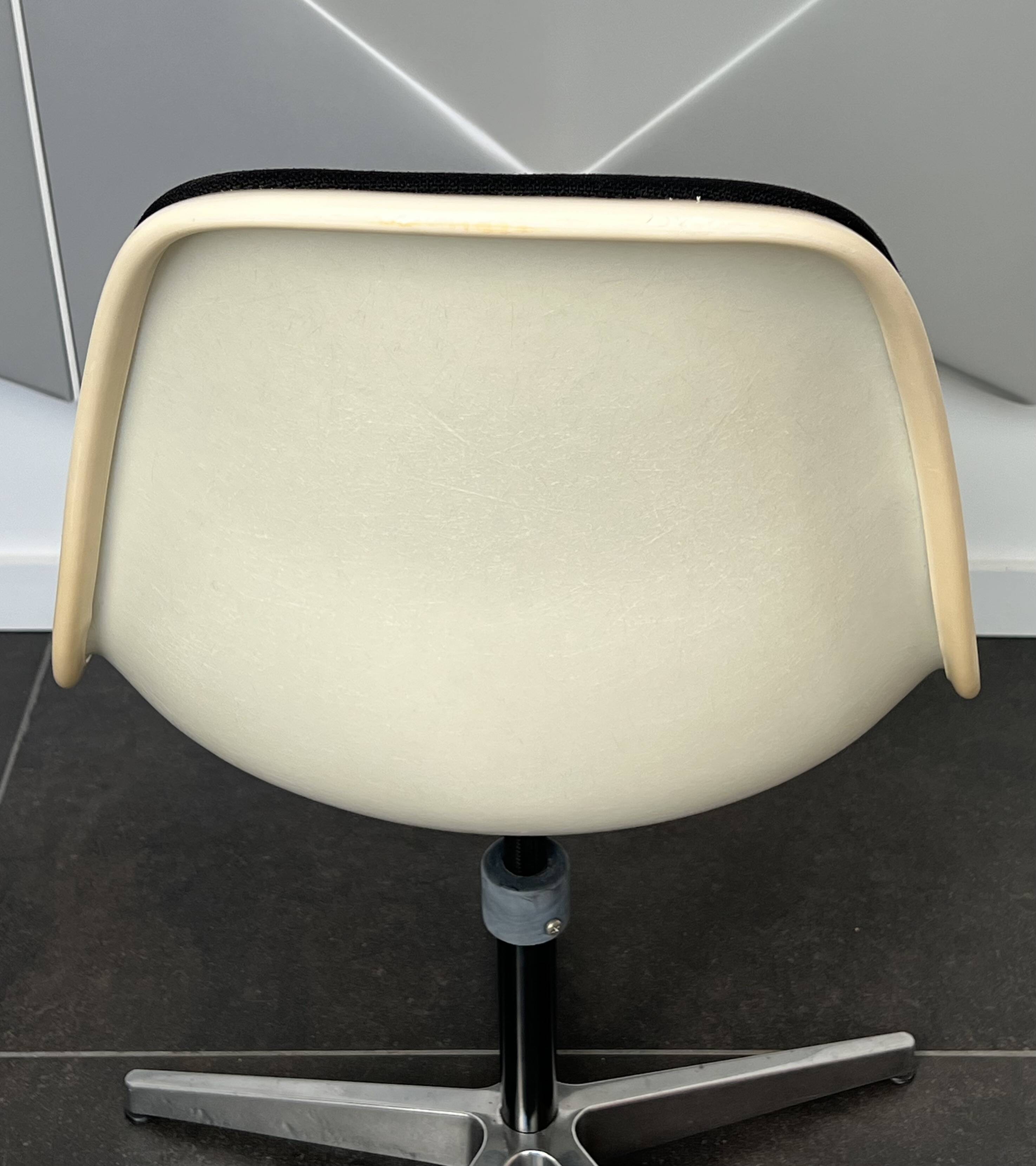 Office chair model PSCC by R and C. Eames for H. Miller, 1960s.