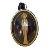 Artillux holy virgin curved glass frame