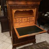 Writing desk of the nineteenth Louis-Philippe in mahogany with secret drawers