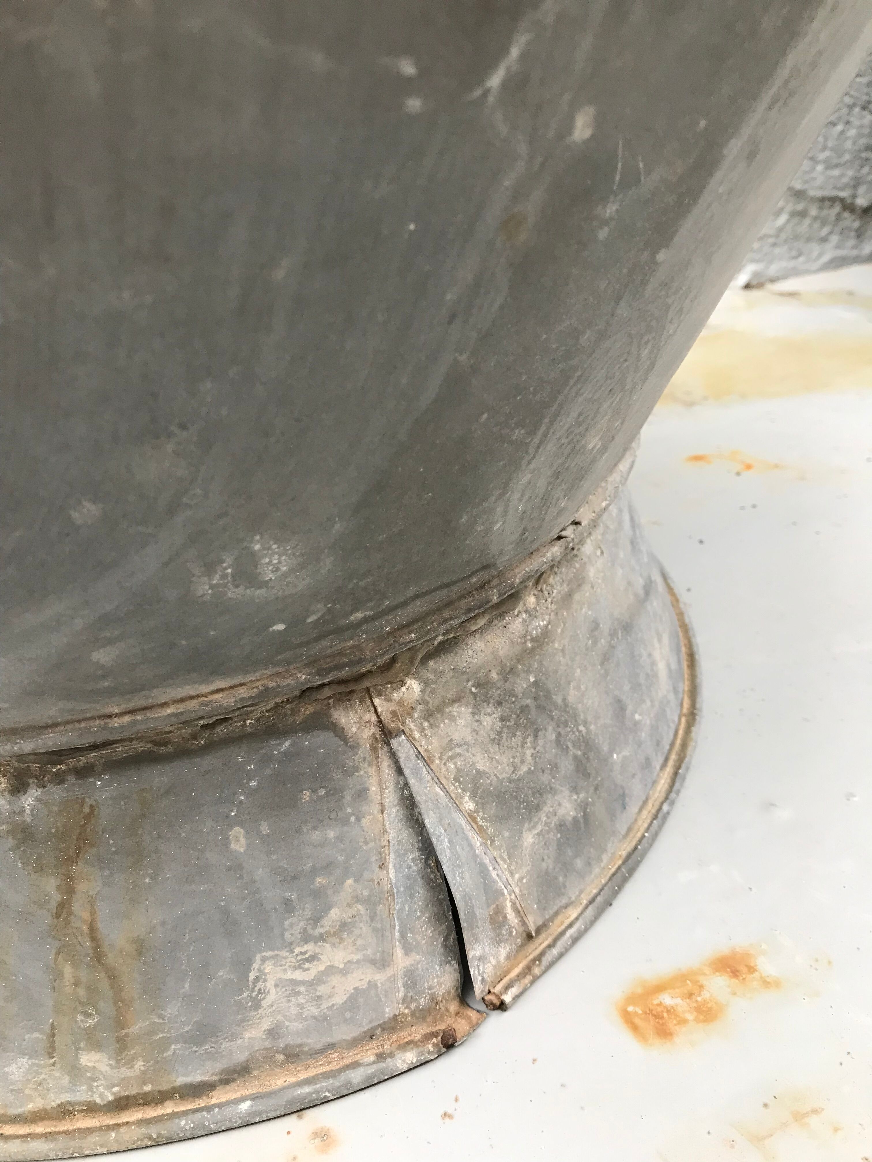 Zinc backrest bathtub XIX