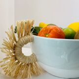 Ceramic cup with raffia handles