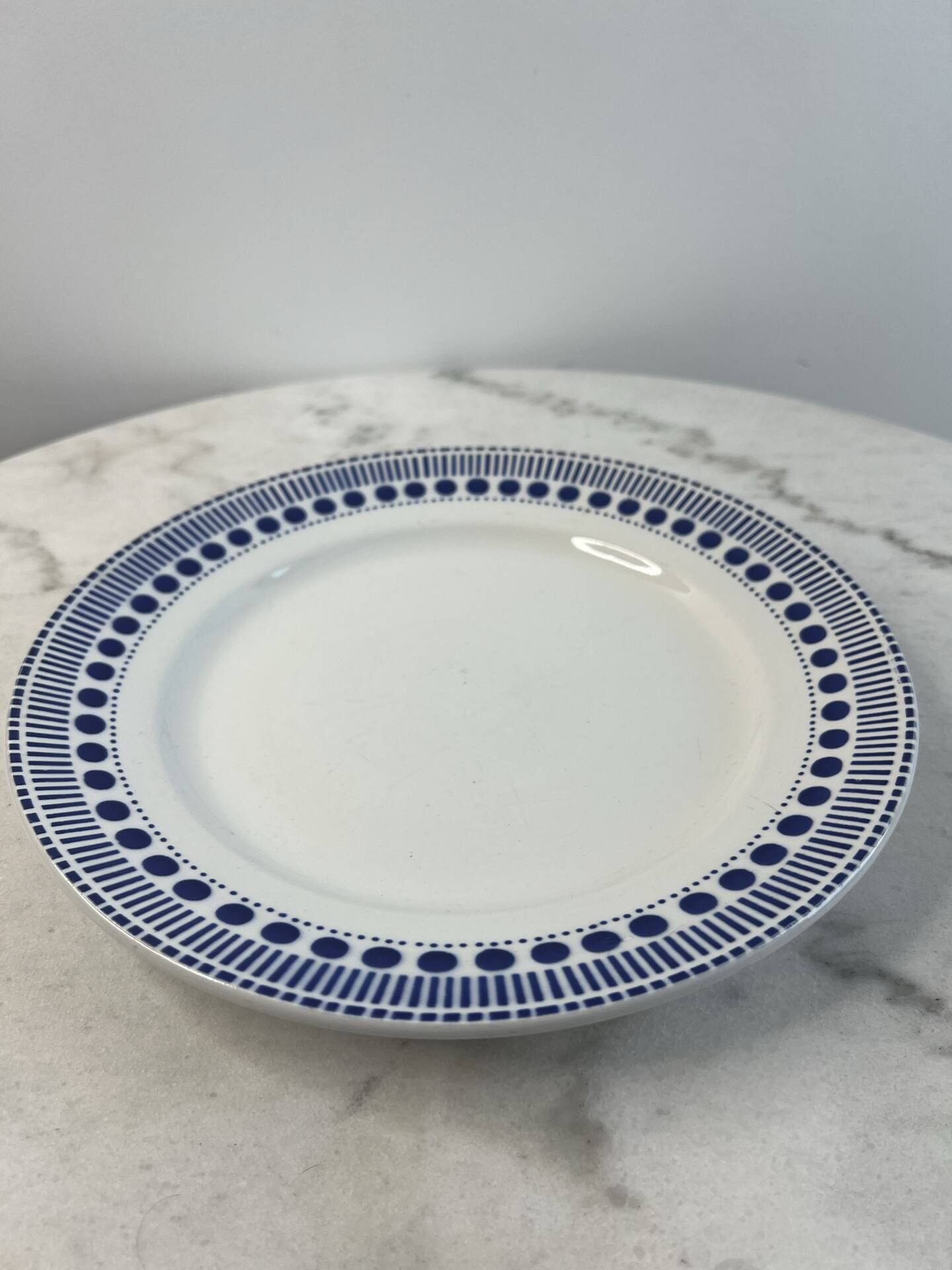 Presentation plate Sarreguemines collection Béatrice 26.5cm
