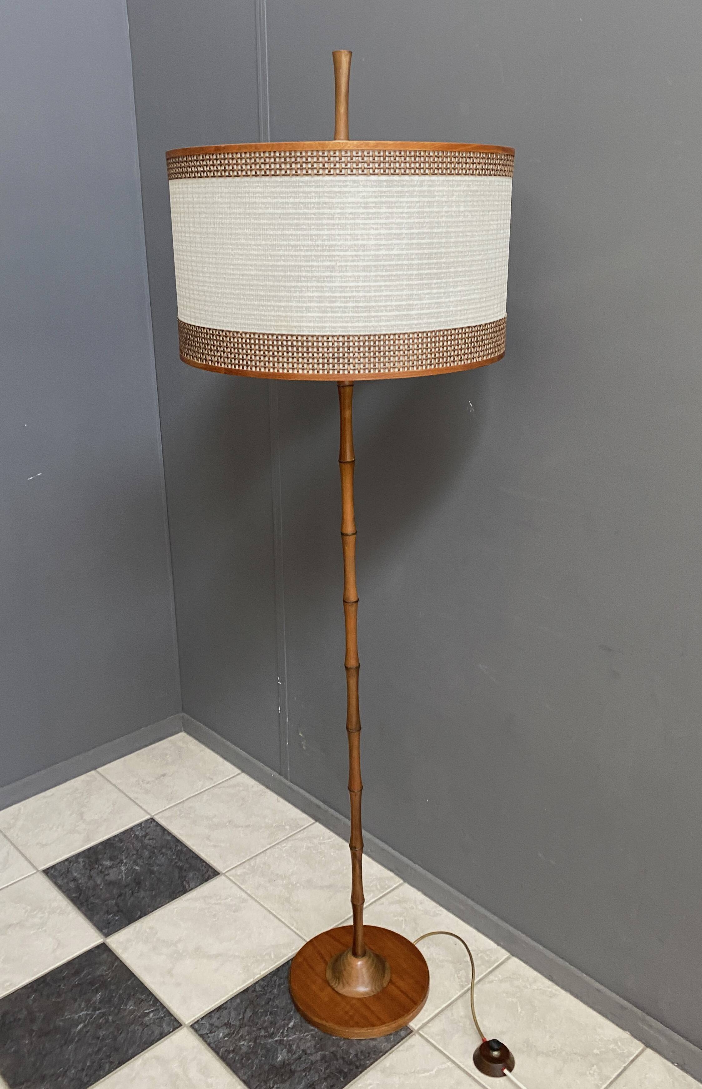 Bamboo-look floor lamp with large white shade