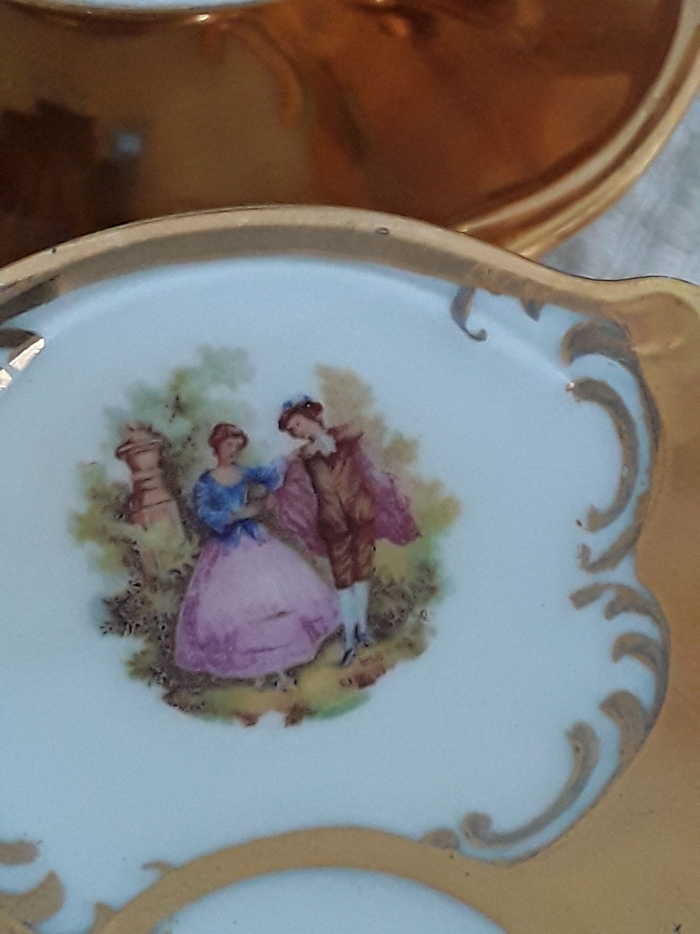 Gold porcelain coffee service