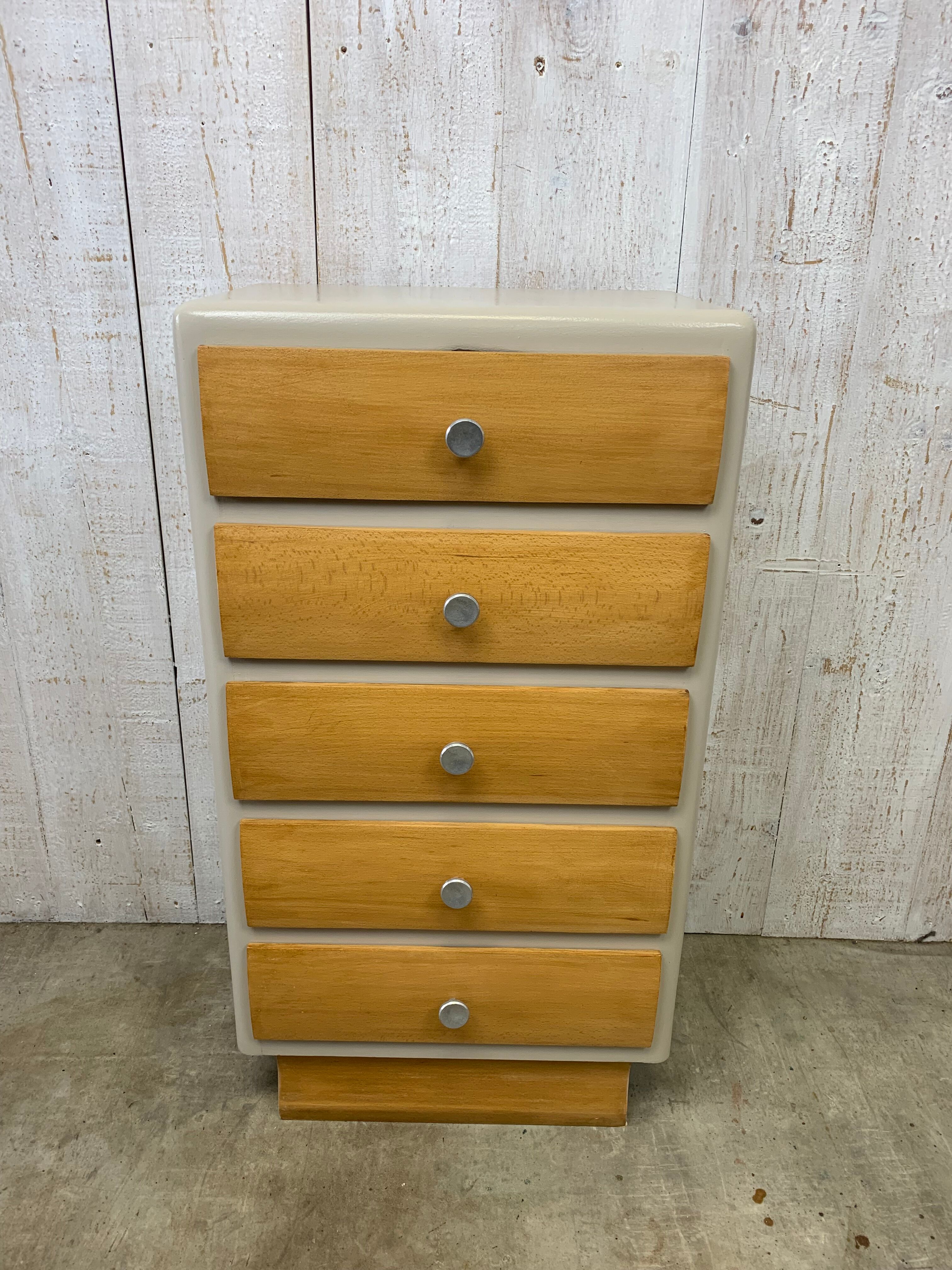 Vintage dresser