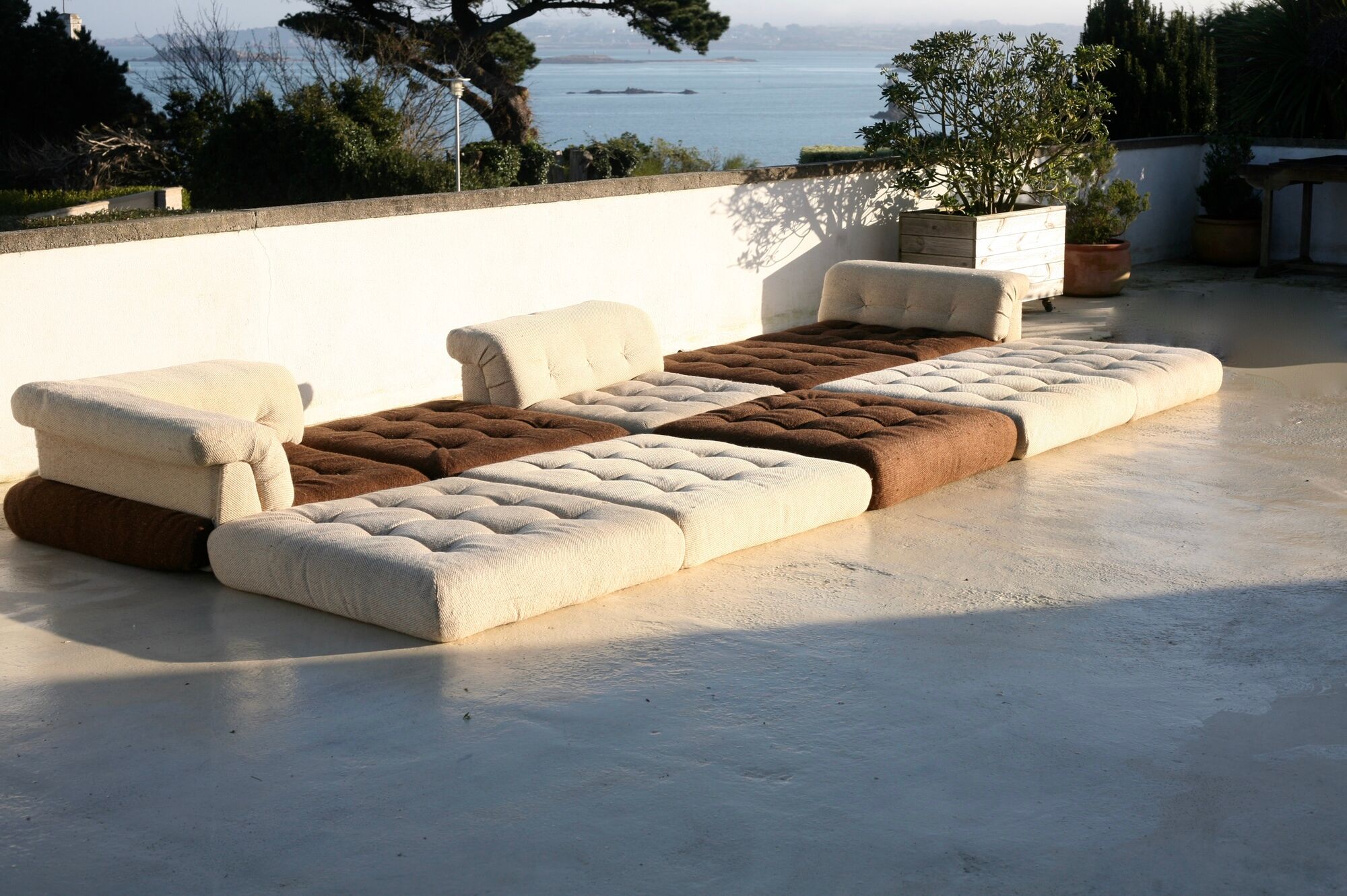 Modular sofa Mah Jong, Hans Hopfer, France, 1971. Roche Bobois Edition.