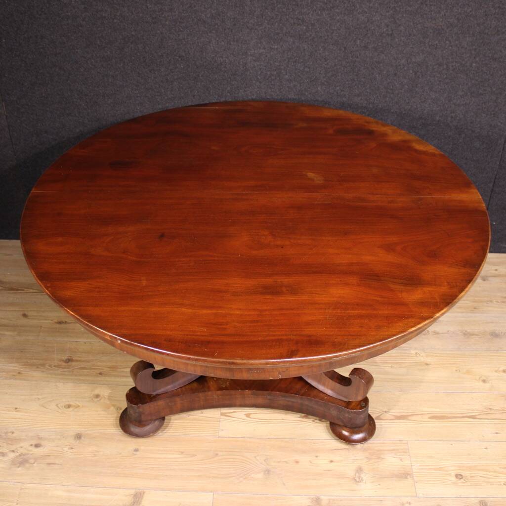 19th century Dutch mahogany table