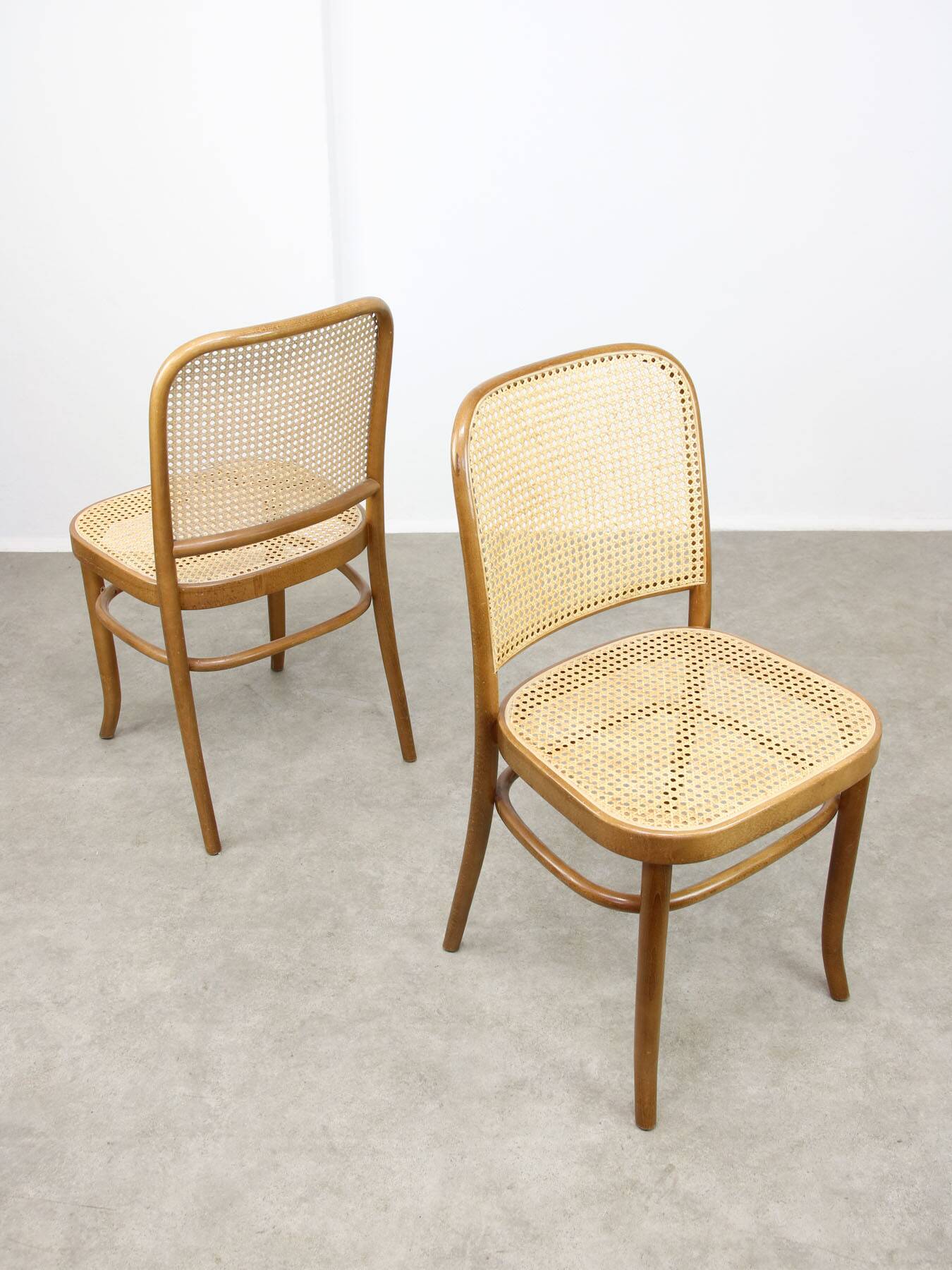 Chaises en bois cintré Non. 811 par Michael Thonet, ensemble de 2