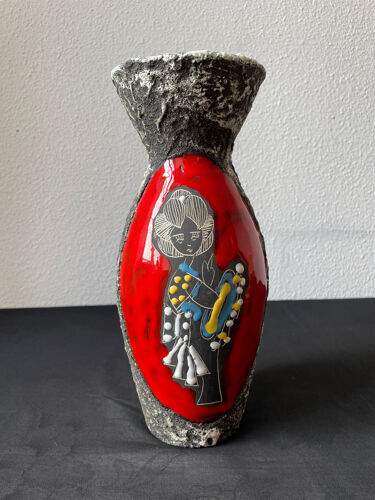 Vase fat lava San Marino italy femme et motif floral