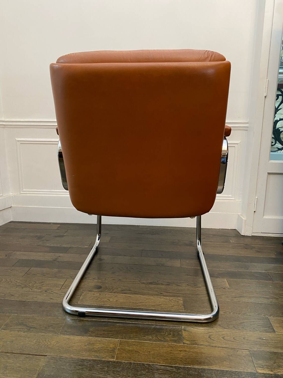 Vintage camel leather and chrome executive chair - Italian design by Co.Fe.Mo - 80's