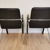 Set of 2 vintage office chairs in black leather chrome base plastic armrests / retro 1980s room