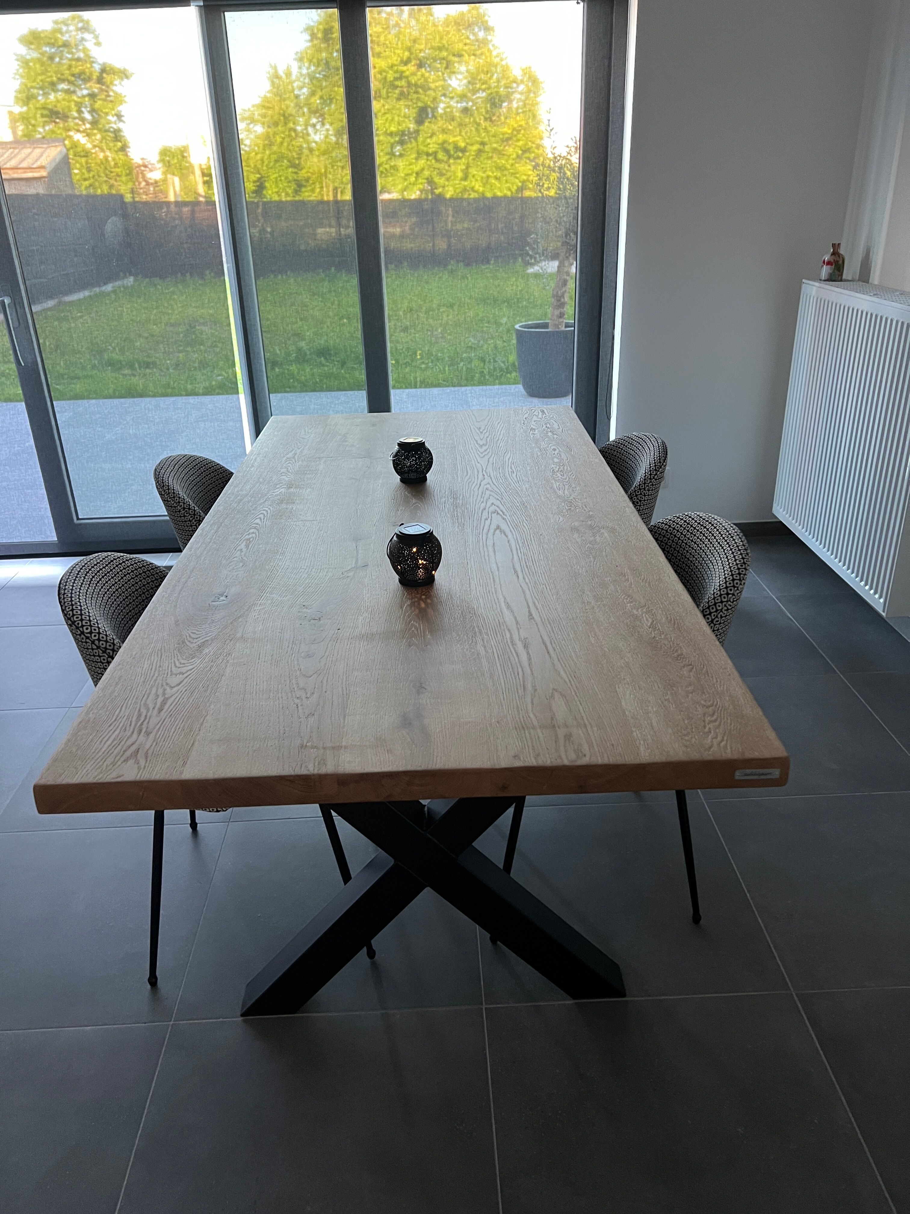 Solid oak table 3m x 1m straight edges