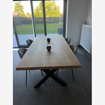 Solid oak table 3m x 1m straight edges