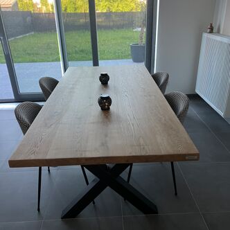 Solid oak table 3m x 1m straight edges