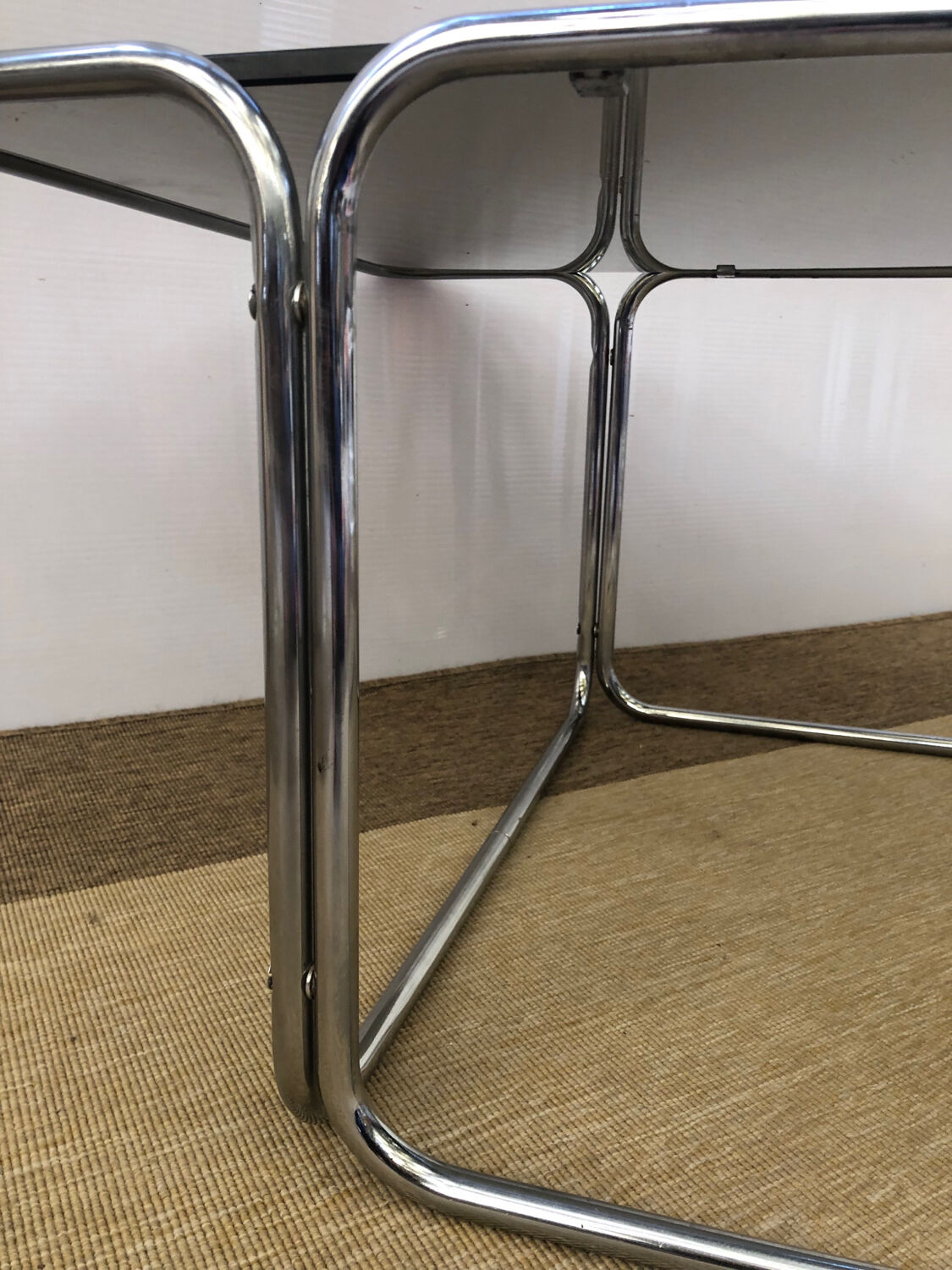 Coffee table in smoked glass and chrome 1970