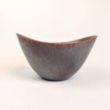 Large modern mid-century ceramic bowl Rörstrand AXK Gunnar Nylund, Sweden, 1950s.