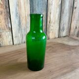 Vase en verre vert