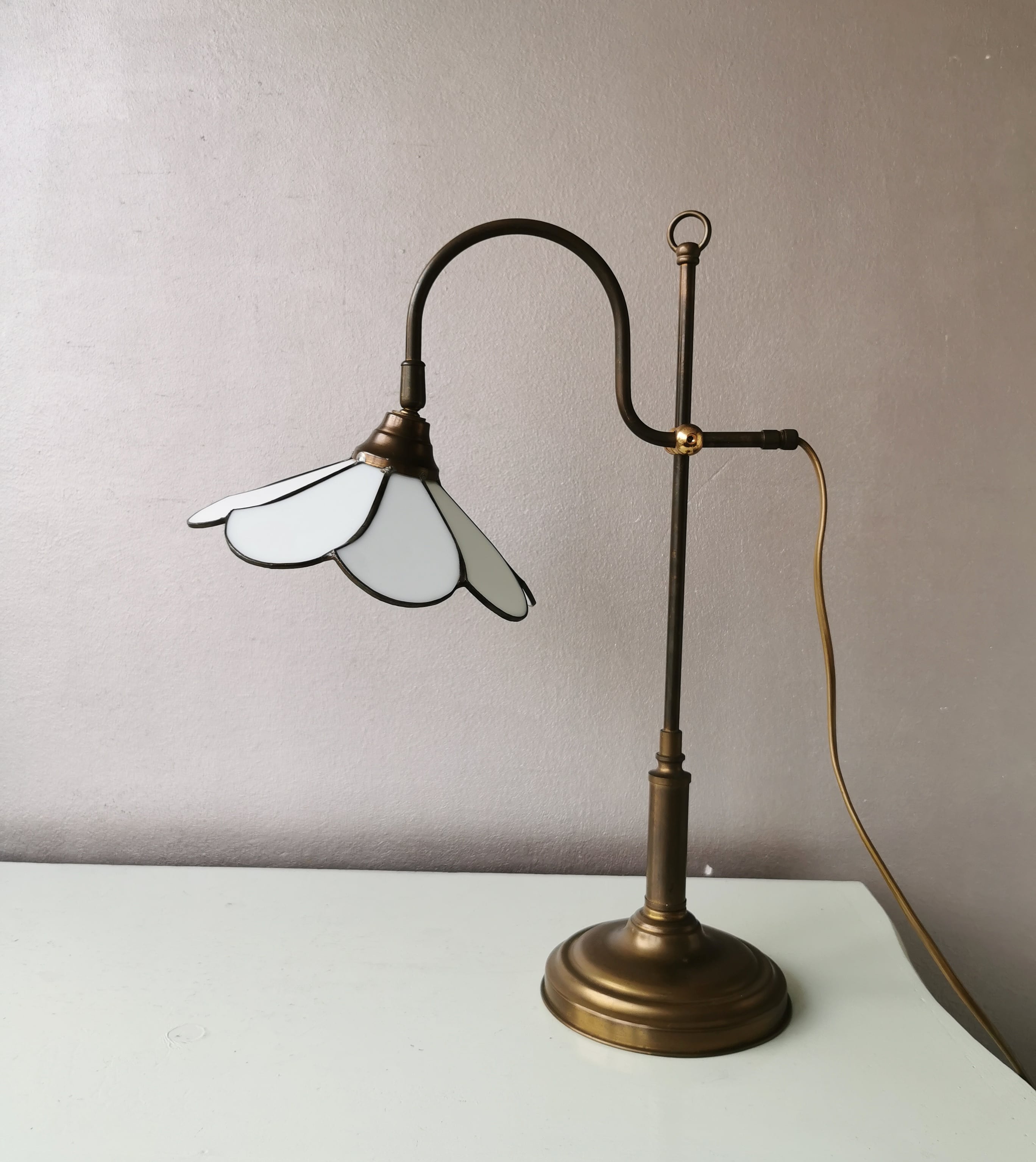 Vintage table lamp/desklamp, seventies in Tiffany style