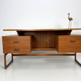 Vintage desk from G-Plan  by Victor Wilkins from the 1960s.
