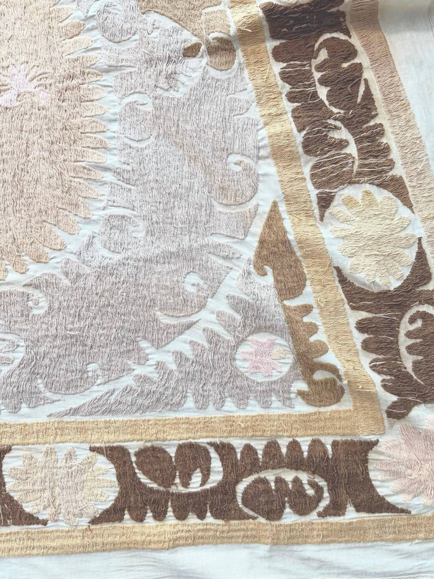 Vintage hand-embroidered tablecloth 139x148 cm