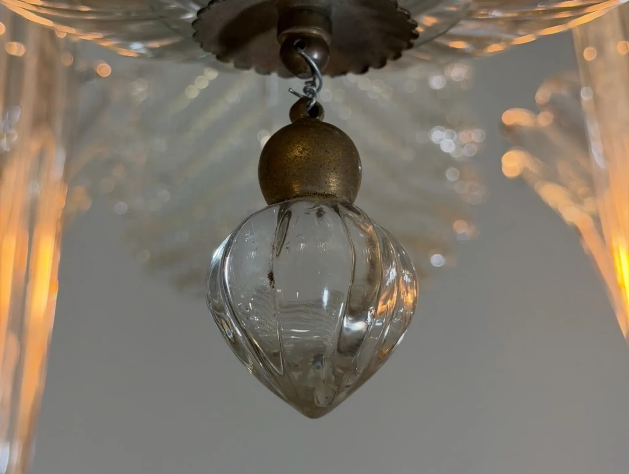 Venetian Art Deco chandelier made of Murano glass, circa 1930.