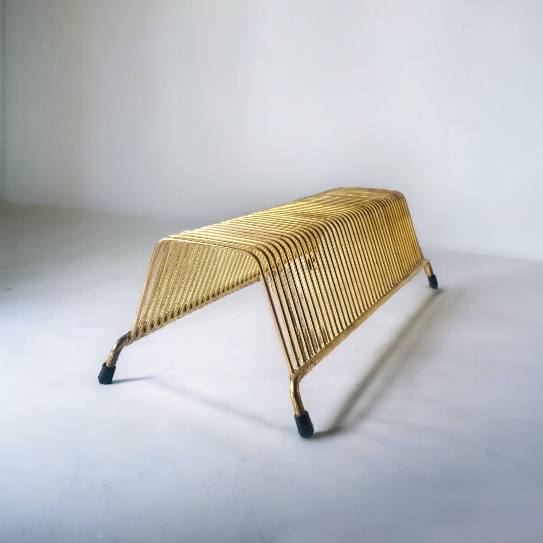 Vintage record holder in golden brass - for 40 vinyls