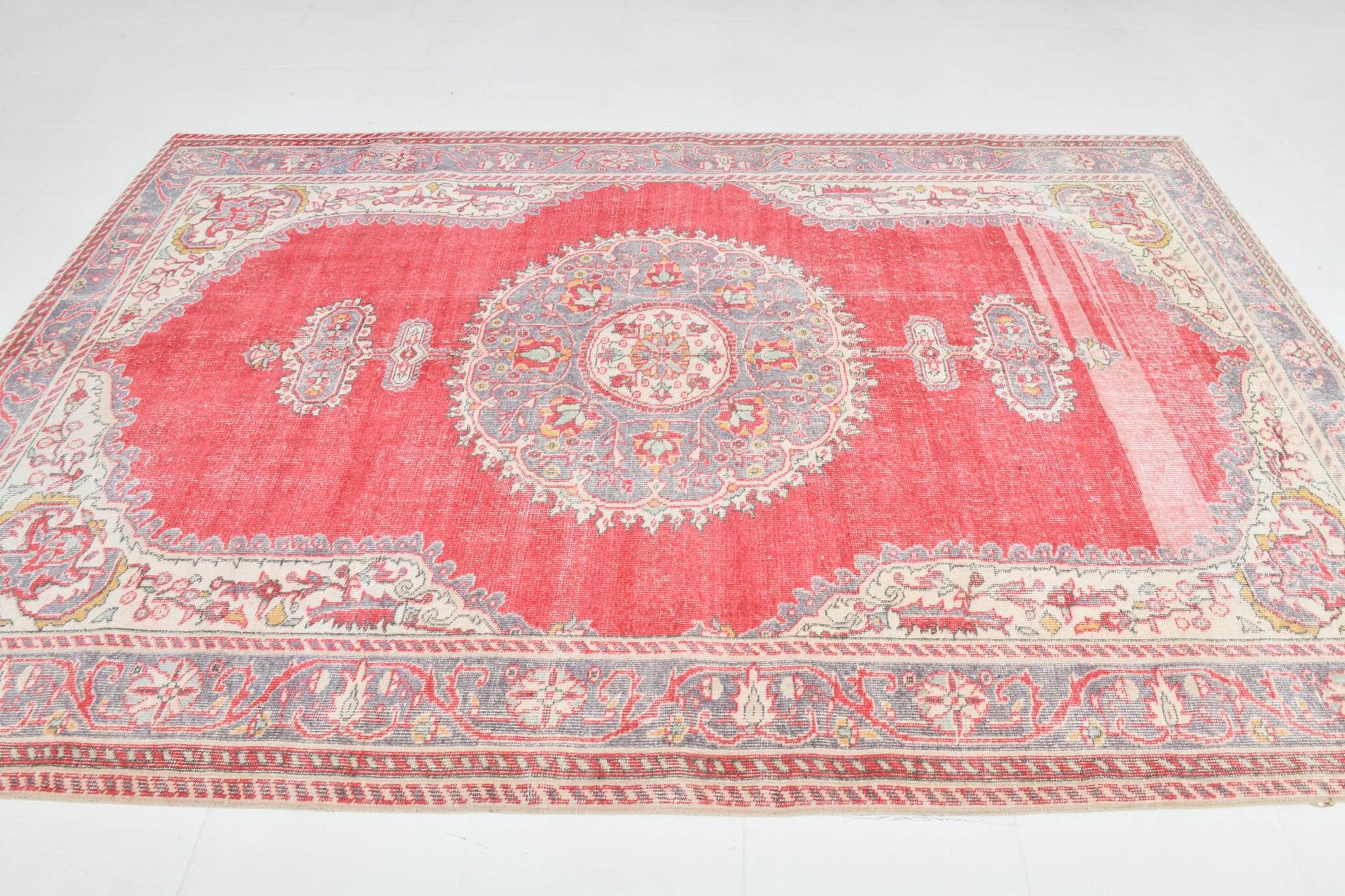 Red & Cream Classic Turkish Vintage Rug, 205x310Cm